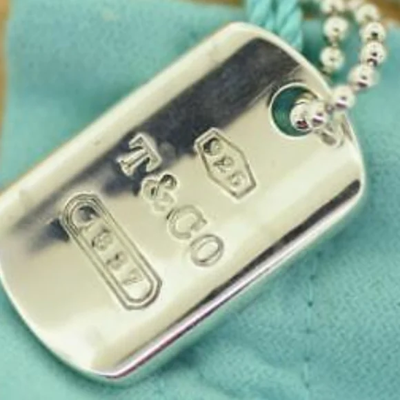 - TIFFANY & Co. LUXURY 🐕 Dog tag - Picture 2 of 9